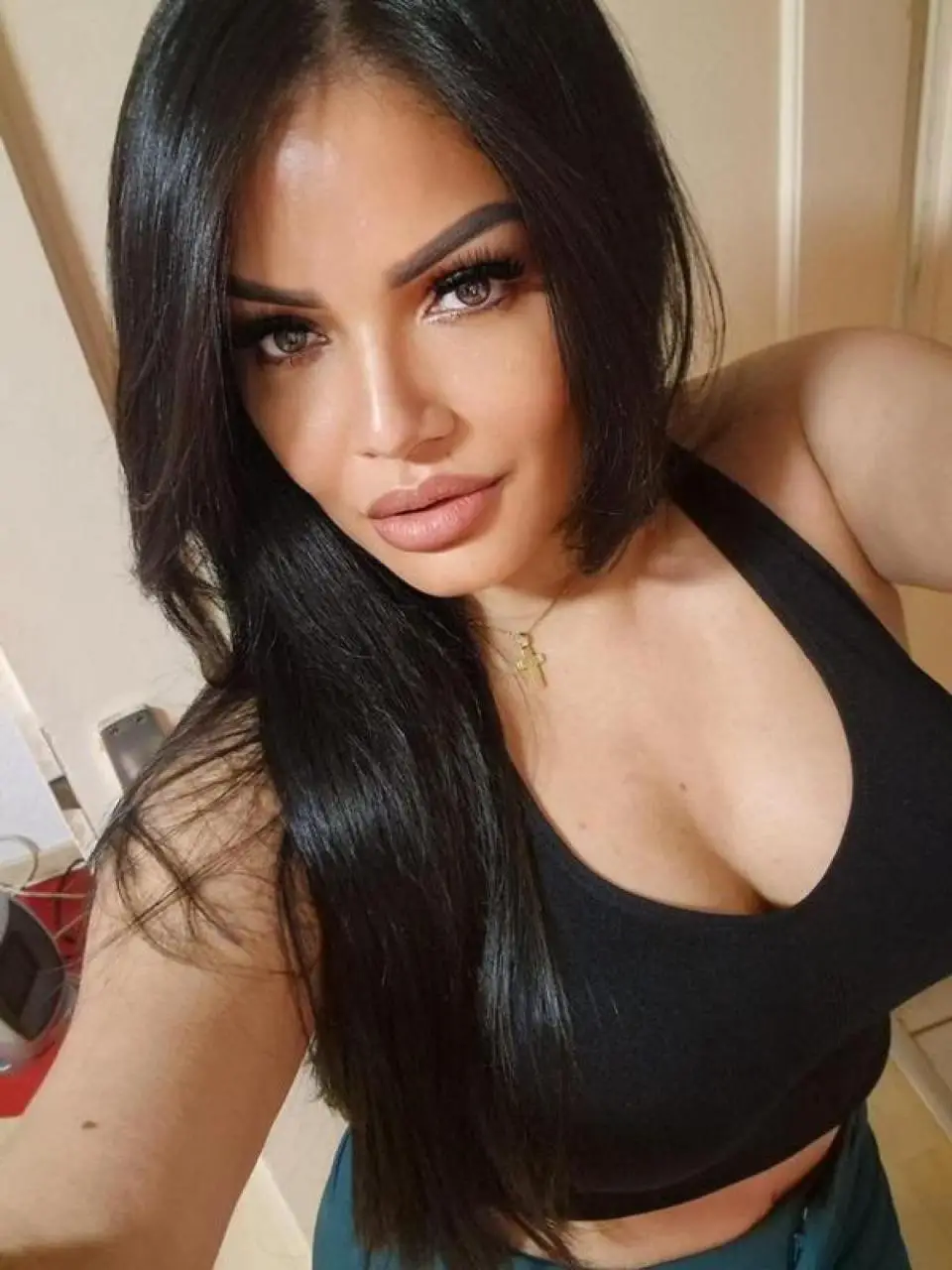 Nicole | 25 | Escort | Saillon, Valais, CH - 2/1