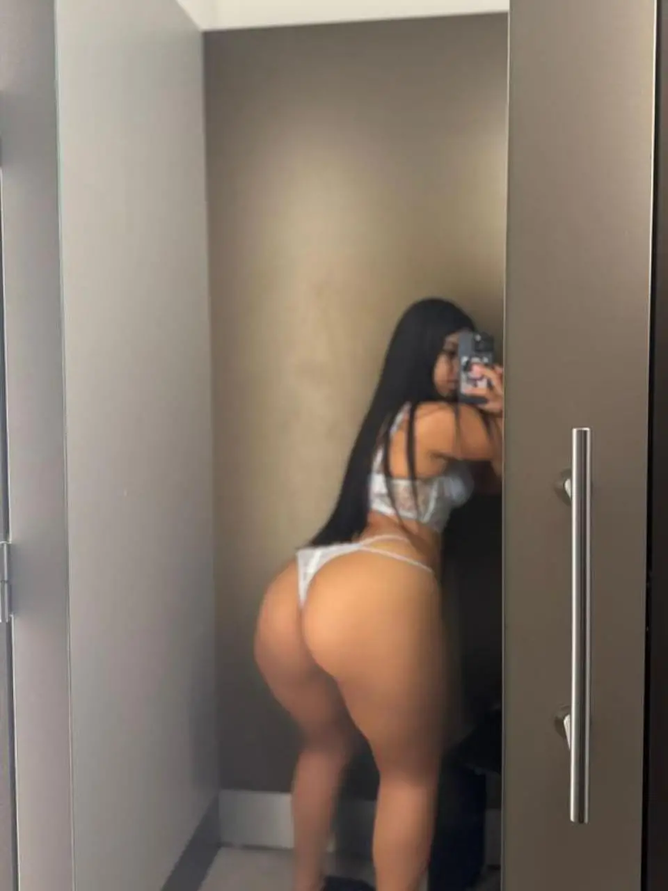 Nicol | 23 | Escort | Martigny, Valais, CH - 2/1
