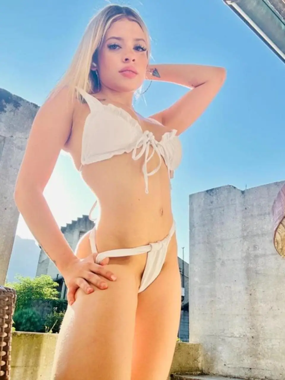 Amanda | 22 | Escort | Fribourg, Fribourg, CH - 2/1