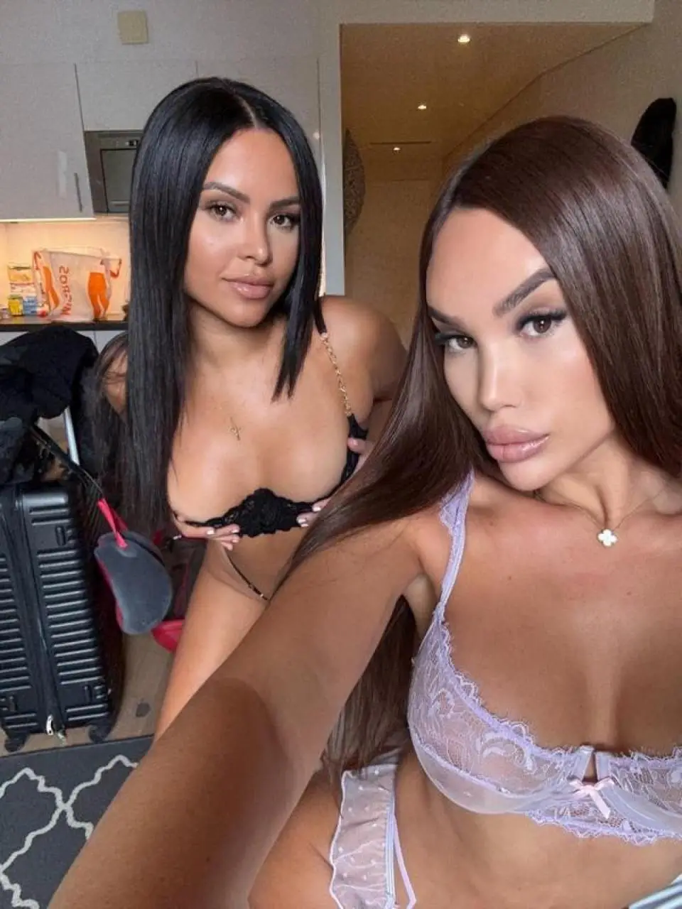 Ale & Elisa | 23 | Escort | Genève, Geneve, CH - 2/1
