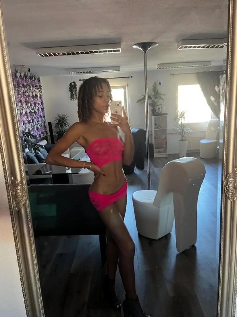 Joly | 24 | Escort | Fribourg, Fribourg, CH - 2/1