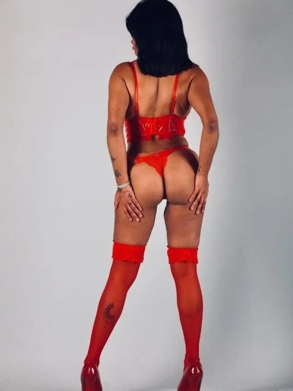 Naomi | 20 | Escort | Fribourg, Fribourg, CH - 2/1