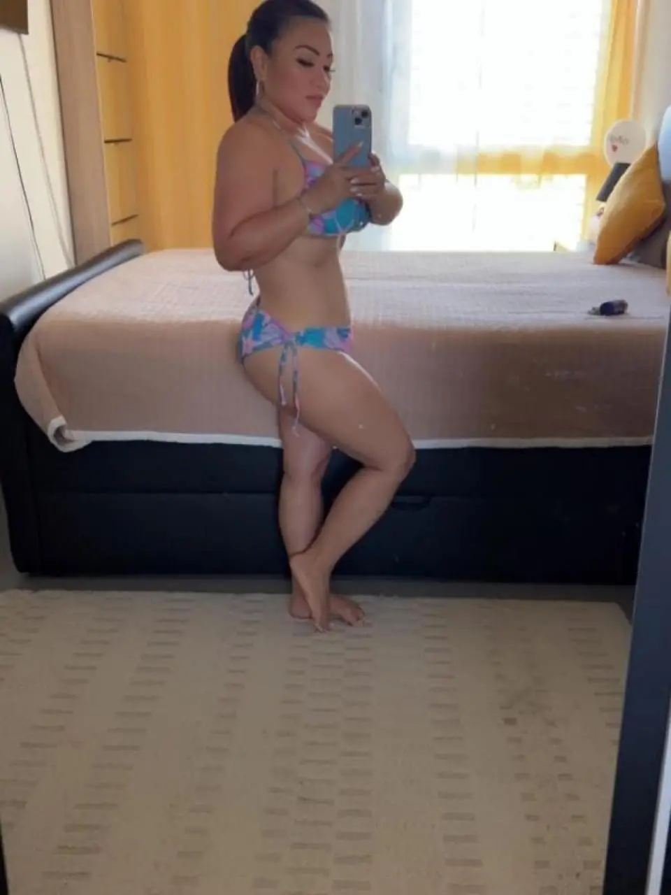 Selena | 35 | Escort | Fribourg, Fribourg, CH - 2/1