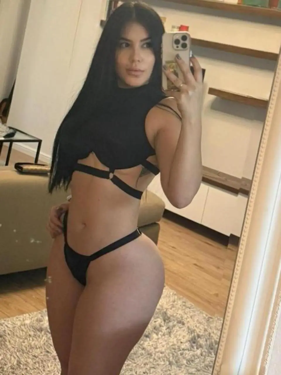 Antonella | 20 | Escort | Lausanne, Vaud, CH - 2/1